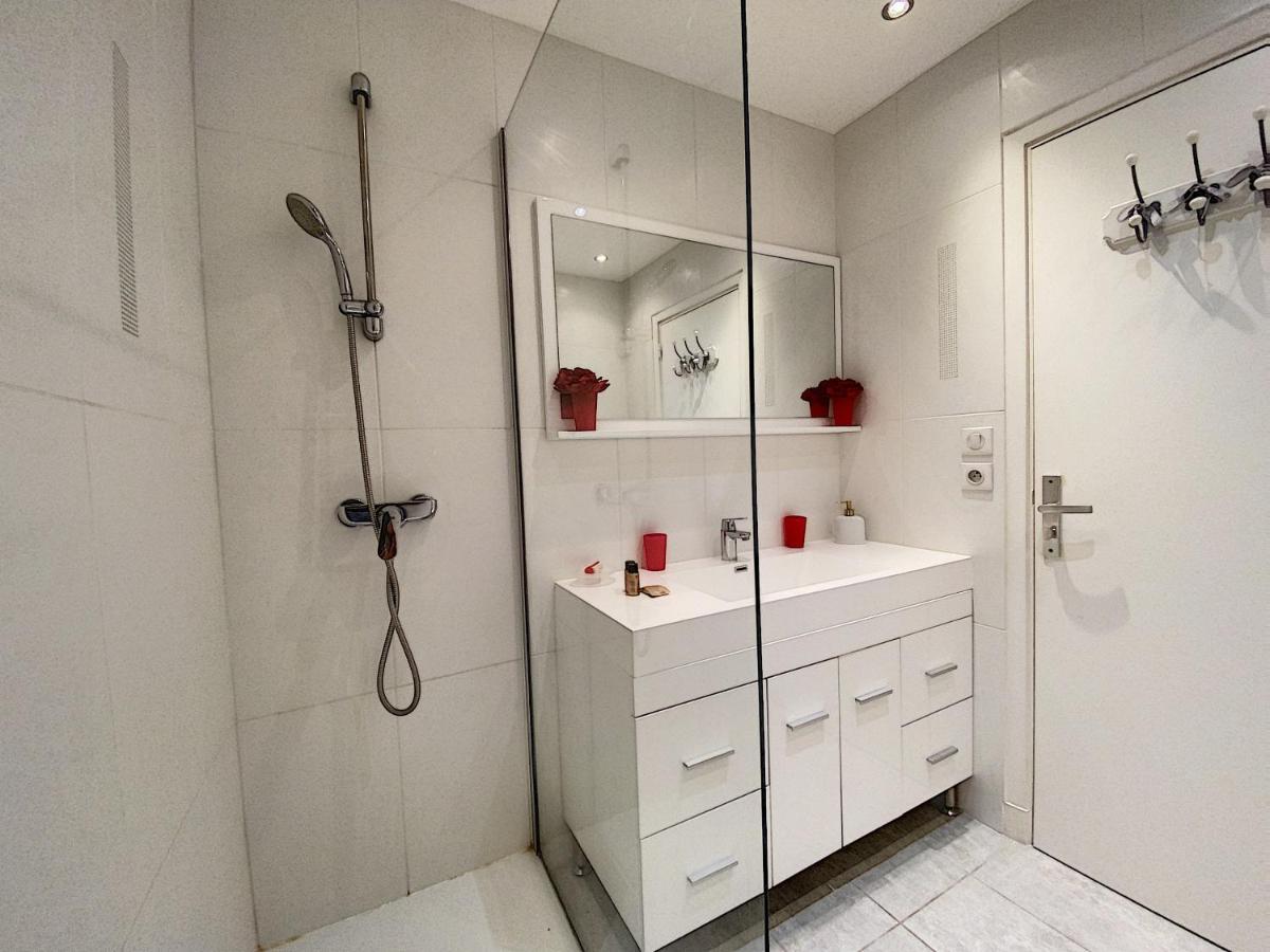 Gray D Albion Thi235 Apartamento